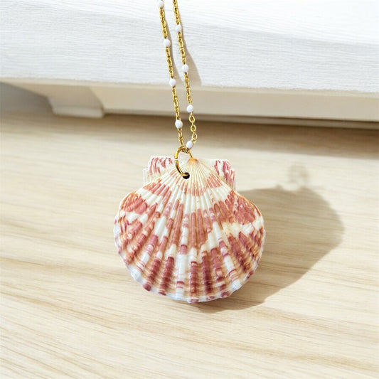Sandy Blush Scallop Necklace